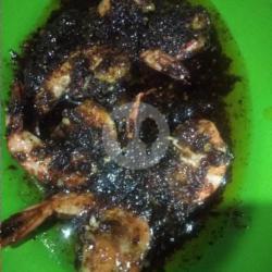 Udang Bumbu Lada Hitam Pedas.