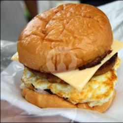 Burger Ramly Ayam   Telor   Keju