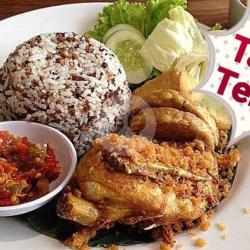 Ayam Goreng Sereh Nasi Tutug Oncom