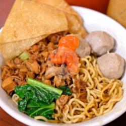 Yamien Pedas Bakso