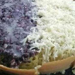 Martabak Keju Ketan Hitam Kelapa Susu