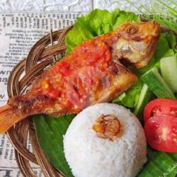 1ekor Nila Goreng Nasi