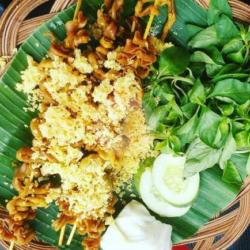 Usus Goreng Kremes