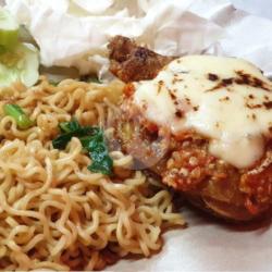 Mie Goreng Ayam Gepuk Mozarella