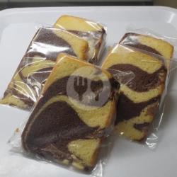 Cake Zebra Potong