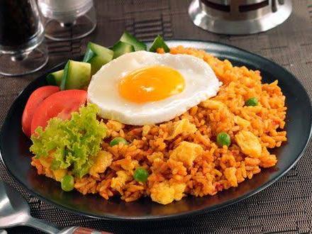 Sarapan Pagi Ante Rina, Belakang SMAS Banuhampu