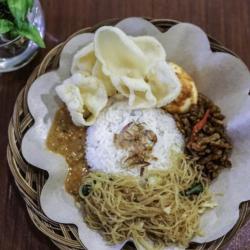 Nasi Uduk Sederhana