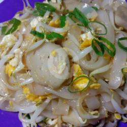 Kwetiaw Goreng Ala 79  Batagor Kering