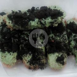 Pisang Nugget (choco/white Choco/strawberry/cappucinno/tiramisu/greentea)   Oreo