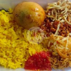 Nasi Kuning Semur Telur