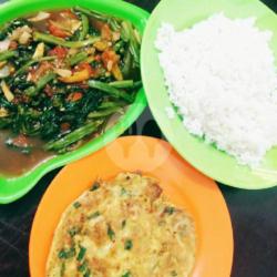 Paket Nasi Kangkung Dadar Telur