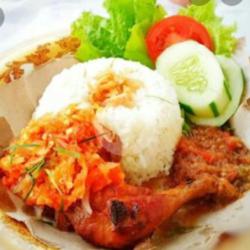 Ayam Jingkrak Tanpa Nasi