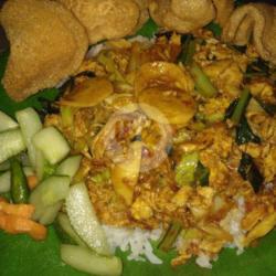 Nasi Gila Telor Campur