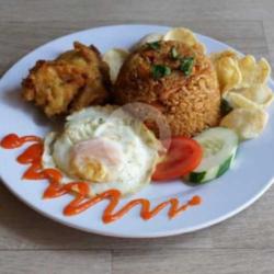 Nasi Goreng Ayam Penyet  Telur