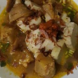 Lontong Kikil Cingur Sapi