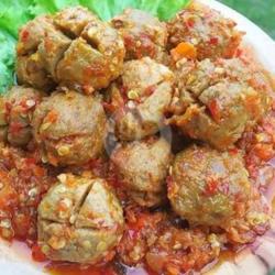 Bakso Sapi Pedas Sambal Plecing