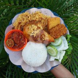 Paket Ayam Goreng Kremes (dada) Sambel Setan