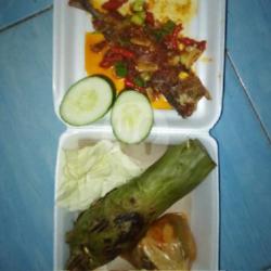 Nasi Bakar Sambal Ikanpedo