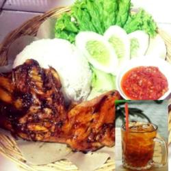 Paket Ayam Bakar Dada Jumbo   Nasi