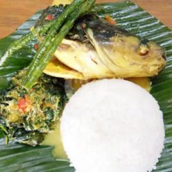 Nasi Pala Patin Gulai Dan Sayuran