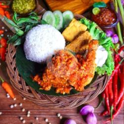 Ayam Penyet Sambel Matah Dadakan   Nasi