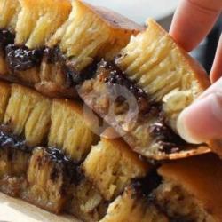 Martabak Coklat Kacang Wijen Susu