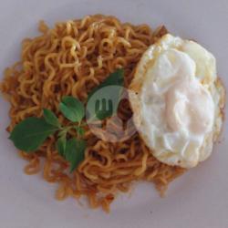 Mie Goreng Telor Ceplok Pedes/tidak Pedes