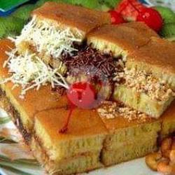 Martabak Manis ( Susu )