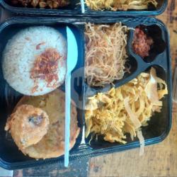 Nasi Uduk Super Lengkap