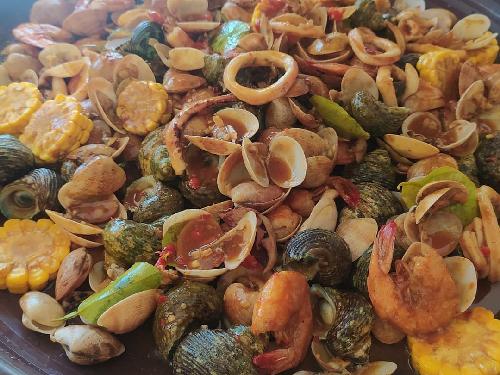 Mamaiwa Seafood Taman bersore, Paminggir, Kaum Lebak garut