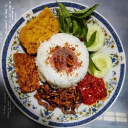 Nasi Utt (usus Tahu Tempe)