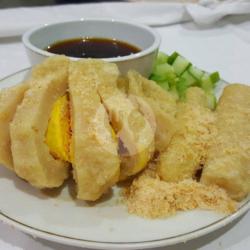 Pempek Kapal Selam