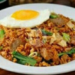 Nasi Goreng Jatuh Hati