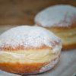 Donat Bomboloni 1/2 Lusin Ukuran Besar.selai Tidak Crunchy,rasa Campur Tidak Bisa Milih(coklat, Srikaya,butter Caramel,duren,strawberry,blbrry)