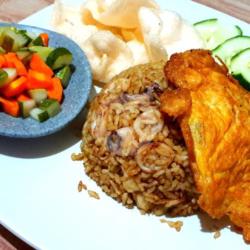 Nasi Goreng Cumi-cumi   Ayam