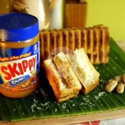 Rotibakar Keju Susu-kacang Skippy