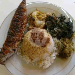 Nasi Padang Kembung Bakar