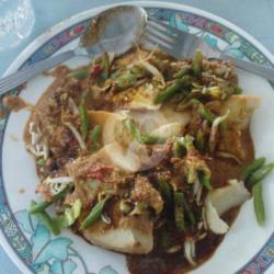 Pecal Lontong