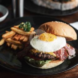 Classic Australian Beef Burger