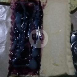 Blueberry Topping Kacang