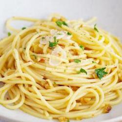 Spaghetti Aglio Olio (m)