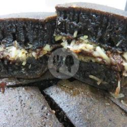 Blackforest Keju Kacang Coklat