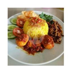 Paket Nasi Kuning Gurih Special