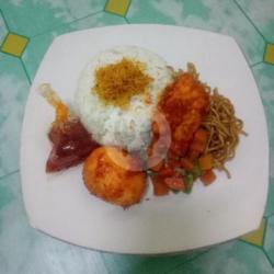 Nasi Rames Telur Bali