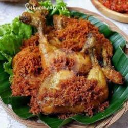 Ayam Serundeng Kelapa