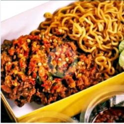 Mie Geprek Ayam Sambal Hejo