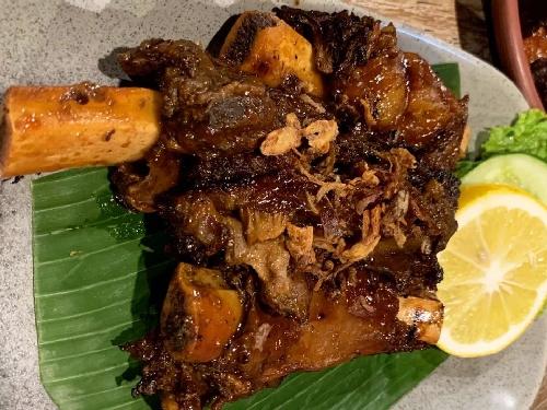 Sate Babi Pakde, Gede Wangsa Pemaron