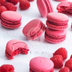 Raspberry Strawberry Macaron