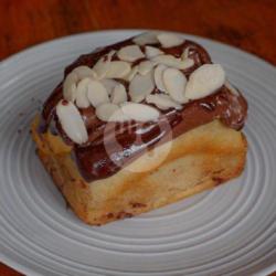 Cinnamon Rolls Dark Choco