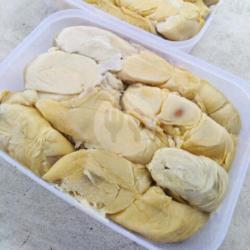 Durian Medan Kupas